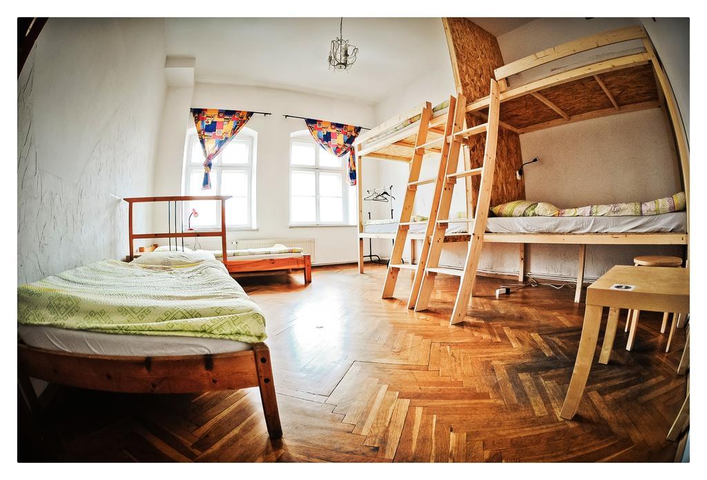 Hostel Bemma - Ozonowane Pokoje Wroclaw Luaran gambar
