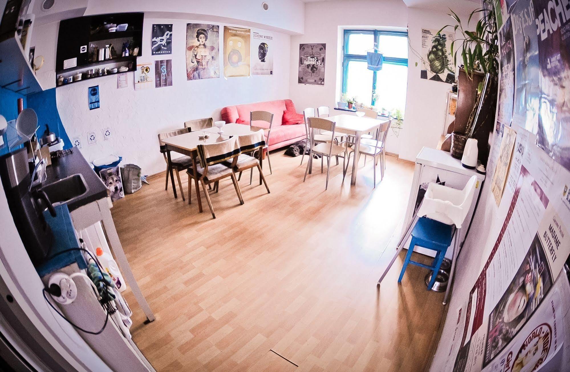 Hostel Bemma - Ozonowane Pokoje Wroclaw Luaran gambar