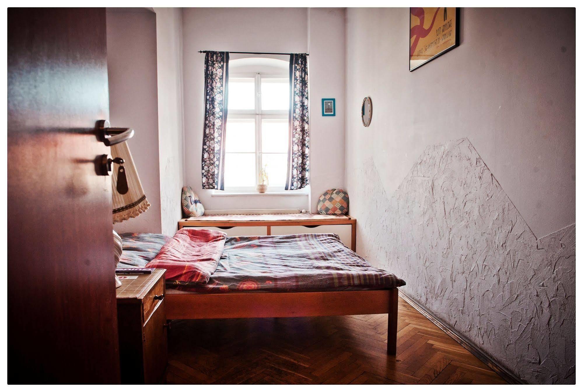 Hostel Bemma - Ozonowane Pokoje Wroclaw Luaran gambar