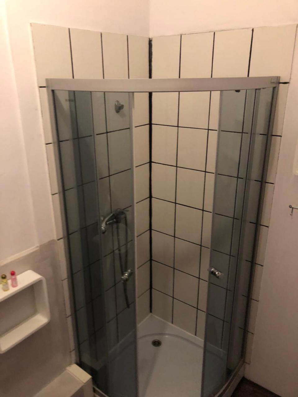 Hostel Bemma - Ozonowane Pokoje Wroclaw Luaran gambar